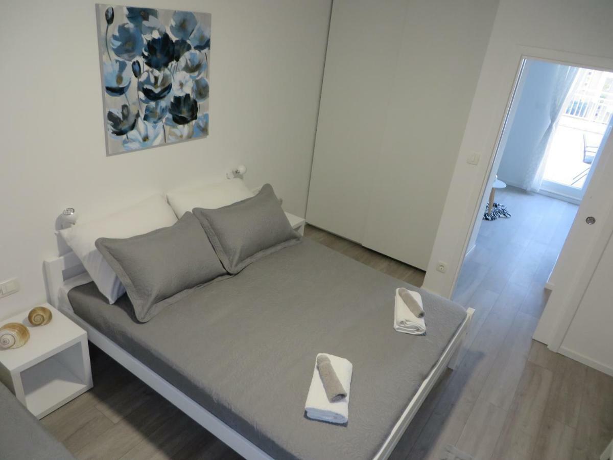 Apartmani Raos Dugi Rat Dış mekan fotoğraf